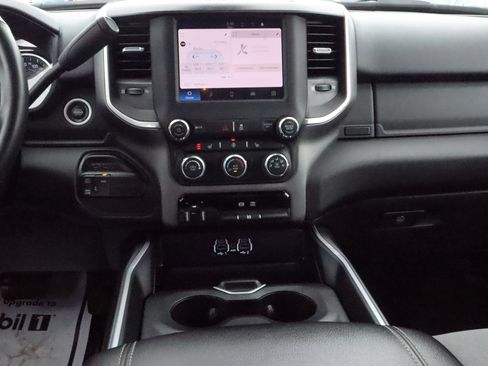 Used 2024 RAM 2500 Big Horn AWD/4WD image 11
