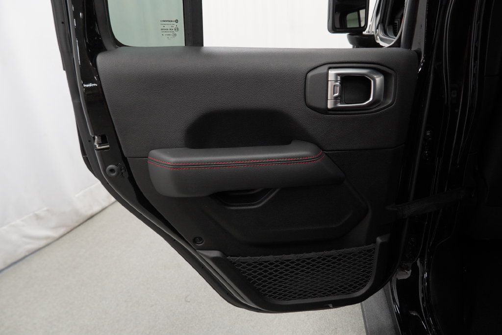Used 2023 Jeep Wrangler Unlimited Rubicon 4xe AWD/4WD image 38