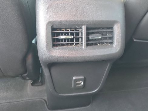 Used 2022 GMC Terrain SLE w/ Driver Convenience Package image 28