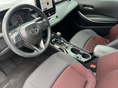 Used 2025 Toyota Corolla SE FWD image 12
