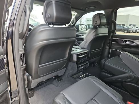 New 2026 Jeep Grand Wagoneer Limited AWD/4WD image 19