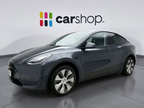 Used 2023 Tesla Model Y Long Range image 1