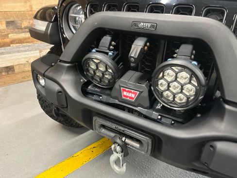 Used 2021 Jeep Gladiator Rubicon w/ Dual Top Group AWD/4WD image 14