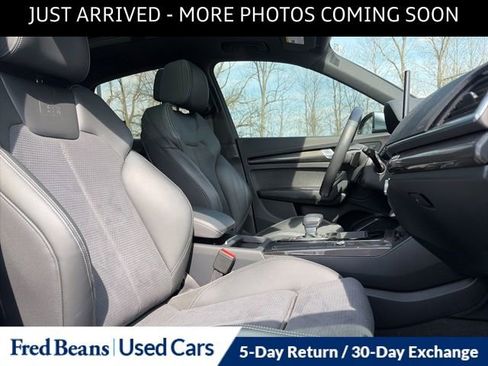 Used 2022 Audi SQ5 Premium w/ Convenience Package image 17