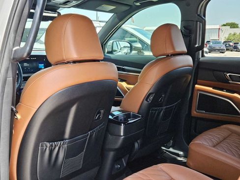 Used 2025 Kia Telluride EX X-Line AWD/4WD image 17