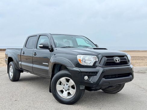 Used 2014 Toyota Tacoma PreRunner image 7