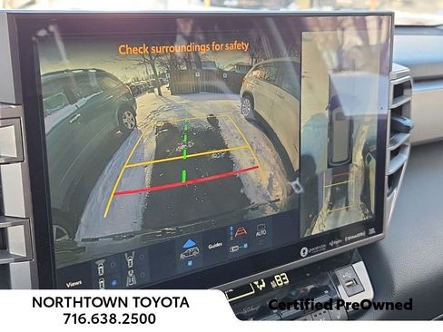 Used 2023 Toyota Sequoia Limited image 24