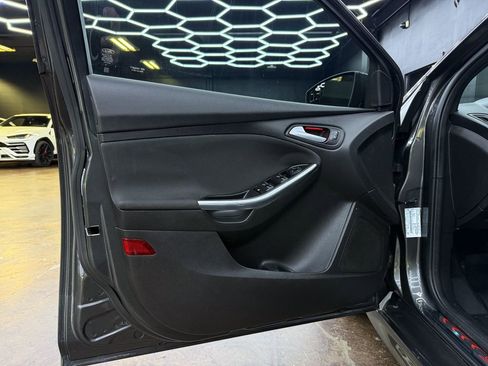 Used 2015 Ford Focus ST w/ Equipment Group 402A image 12