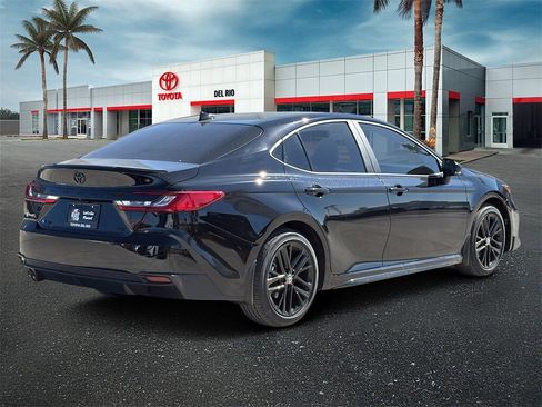 New 2026 Toyota Camry SE image 3