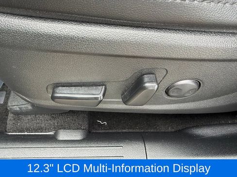 Used 2023 Hyundai Santa Fe SEL w/ Premium Package AWD/4WD image 24