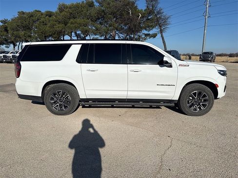 Used 2022 Chevrolet Suburban Z71 w/ Z71 Off-Road Package image 4