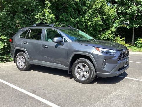 Certified 2025 Toyota RAV4 XLE w/ Convenience Package AWD/4WD image 9