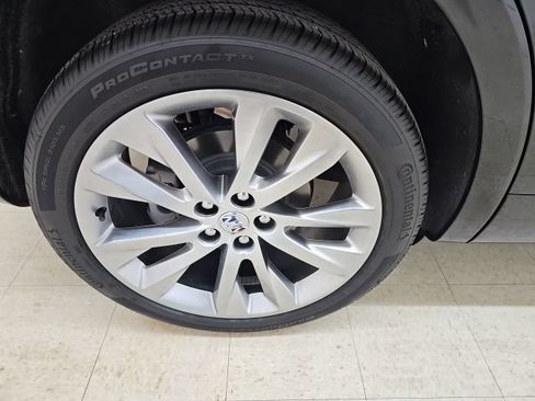 Used 2023 Buick Envision Avenir AWD/4WD image 23