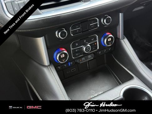 Used 2021 GMC Yukon SLT w/ Rear Media and Nav Package AWD/4WD image 35