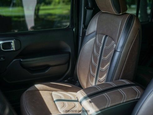 Used 2021 Jeep Gladiator Sport AWD/4WD image 39