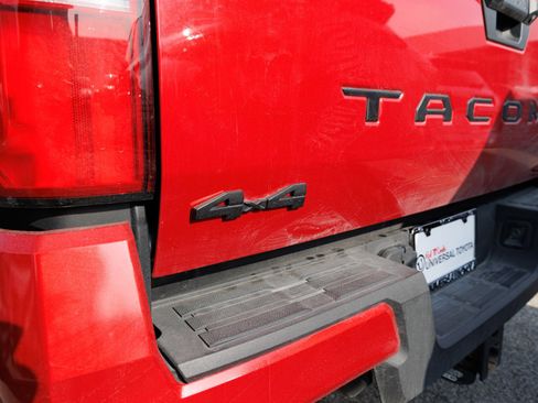 Used 2025 Toyota Tacoma SR5 image 12