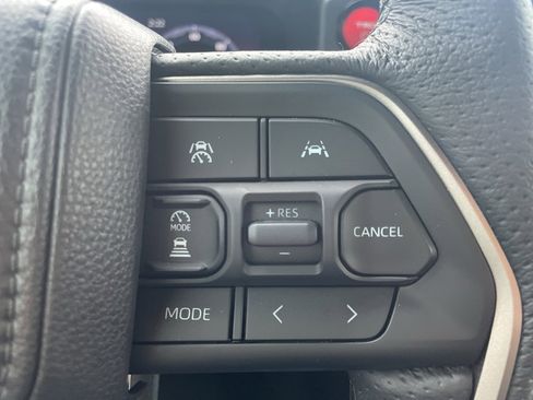 Used 2025 Toyota Tacoma TRD Sport image 26