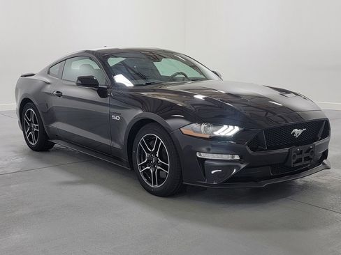 Used 2022 Ford Mustang GT image 2