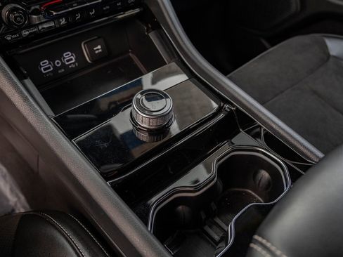 Used 2023 Jeep Grand Cherokee Altitude image 18