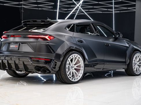 Used 2021 Lamborghini Urus AWD/4WD image 14