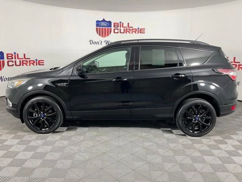 Used 2017 Ford Escape SE w/ Equipment Group 201A image 6