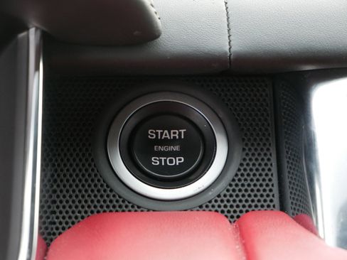 Used 2020 Land Rover Range Rover Sport SVR image 31