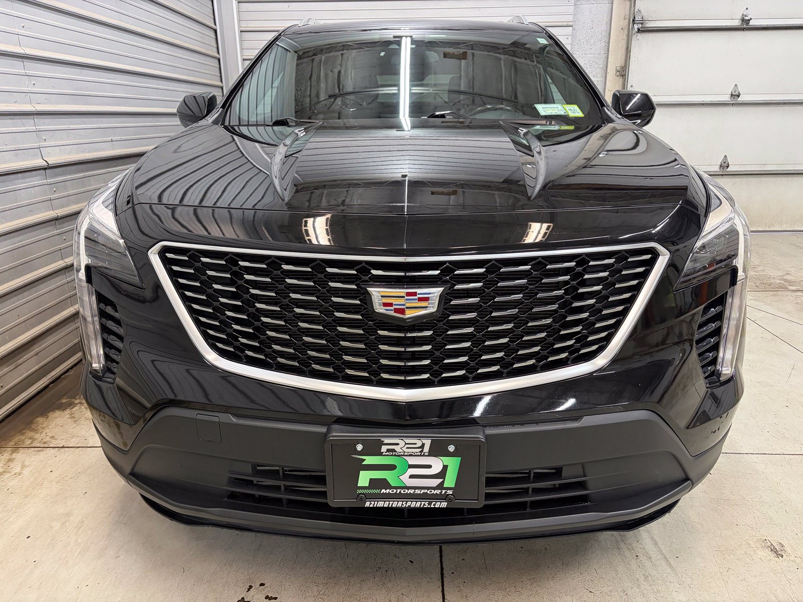 Used 2022 Cadillac XT4 Luxury w/ Cold Weather Package AWD/4WD image 2