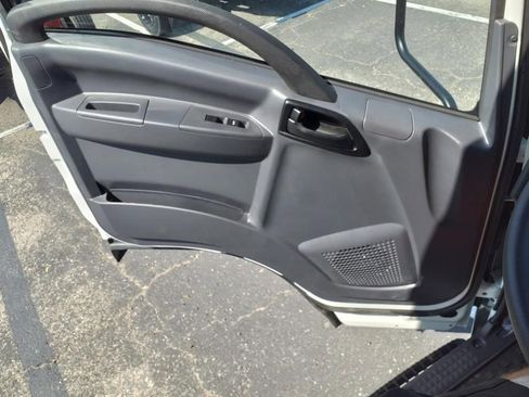 New 2025 Chevrolet Low Cab Forward image 20