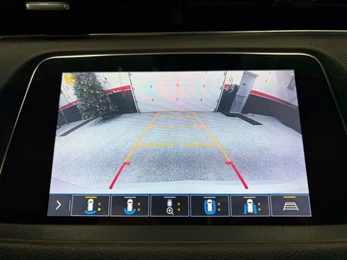 Used 2019 Cadillac XT4 Premium Luxury w/ Enhanced Visibility Package image 40