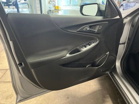 Used 2023 Chevrolet Malibu LT FWD image 8