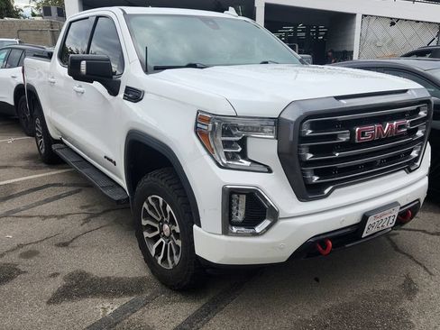 Used 2020 GMC Sierra 1500 AT4 w/ AT4 Premium Package AWD/4WD image 3