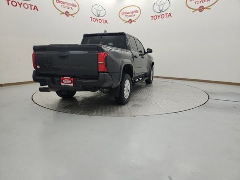 Used 2024 Toyota Tacoma SR image 8