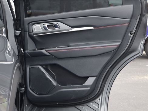 Certified 2025 Ford Explorer ST AWD/4WD image 35