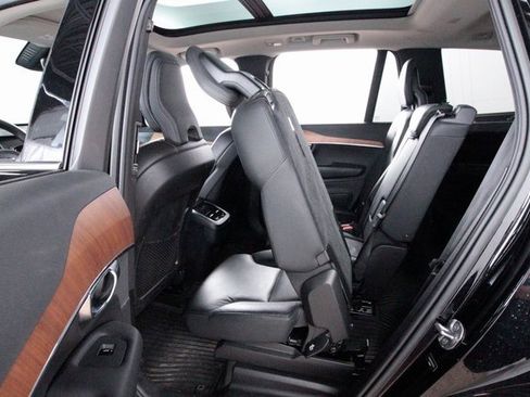 Certified 2023 Volvo XC90 B6 Plus w/ Protection Package Premier image 22