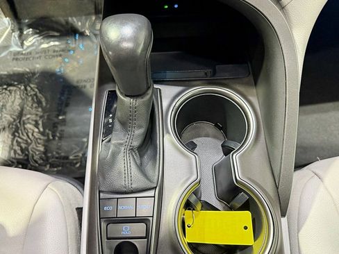 Used 2022 Toyota Camry XSE image 23