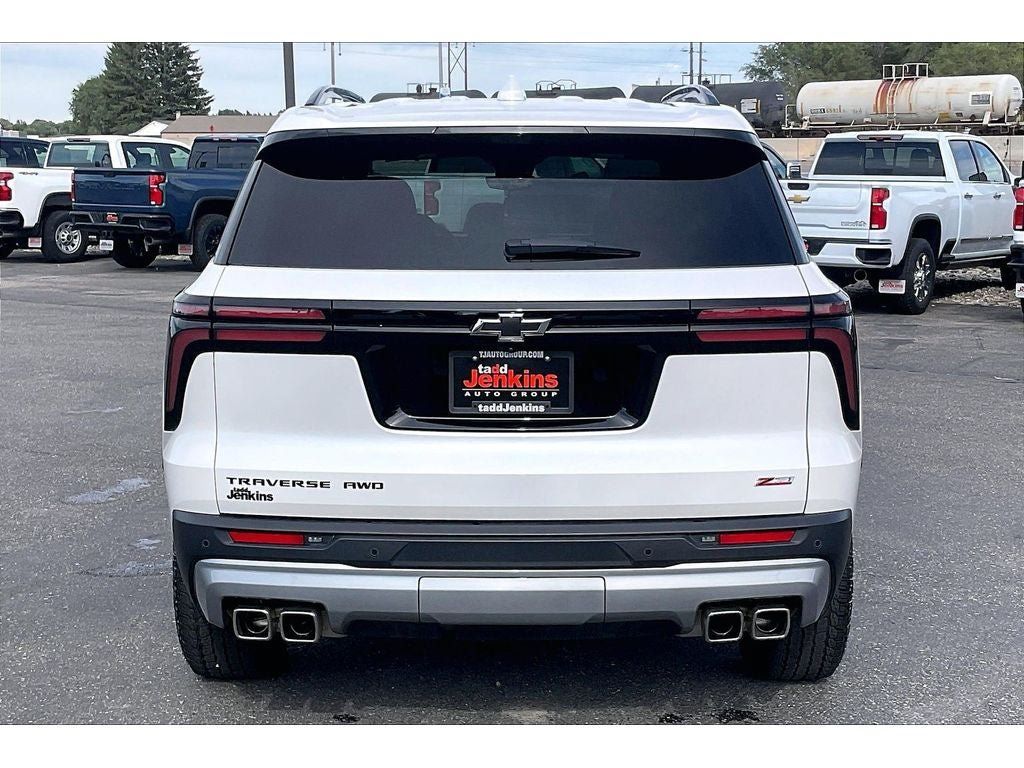 Used 2024 Chevrolet Traverse Z71 w/ Enhanced Driving Package AWD/4WD image 4