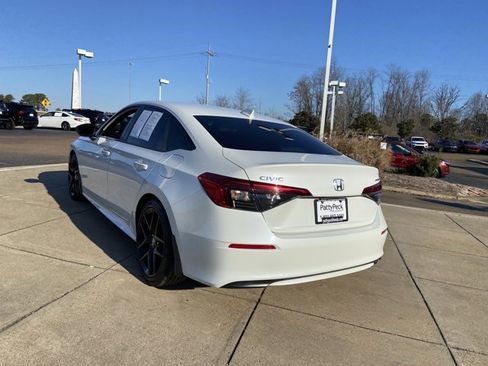 Used 2022 Honda Civic Sport image 8