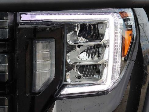 Used 2021 GMC Sierra 3500 AT4 w/ AT4 Premium Plus Package image 10