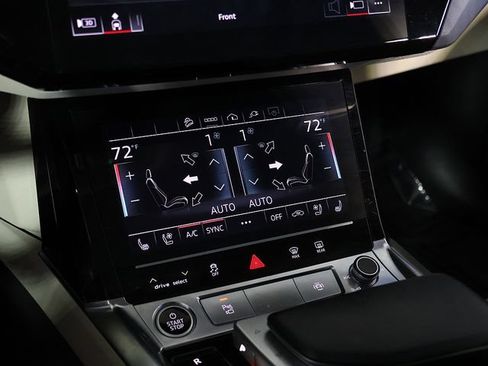 Used 2024 Audi Q8 e-tron Premium Plus w/ Premium Plus Package AWD/4WD image 23