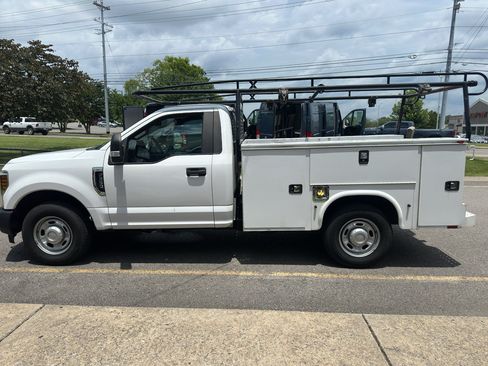 Used 2019 Ford F350 XL w/ Power Equipment Group RWD image 6
