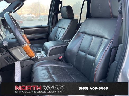 Used 2007 Lincoln Navigator 2WD image 7