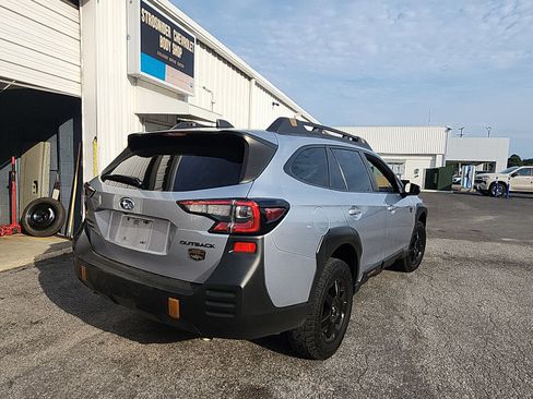 Used 2022 Subaru Outback Wilderness AWD/4WD image 5