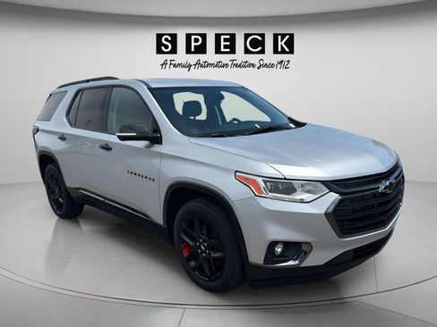 Used 2020 Chevrolet Traverse Premier w/ Redline Edition AWD/4WD image 7