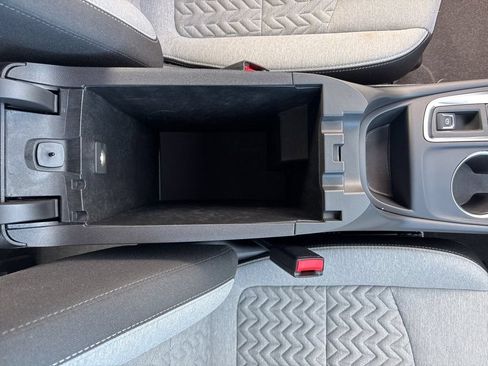 Used 2024 Chevrolet Equinox LS FWD image 36