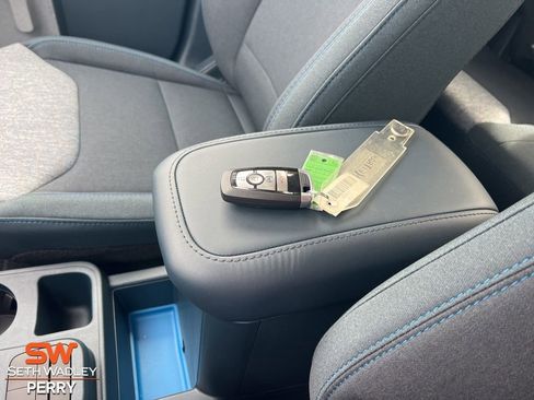 New 2025 Ford Maverick XLT w/ XLT Luxury Package image 24