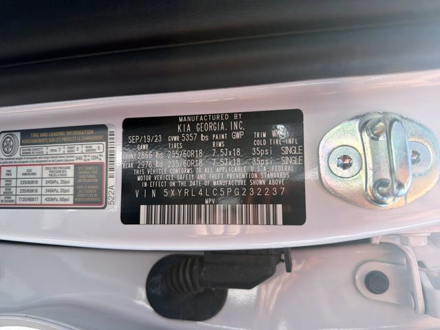 Used 2023 Kia Sorento S w/ Panoramic Sunroof Package FWD image 29