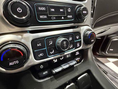 Used 2018 GMC Yukon SLE w/ HD Trailering Package image 19