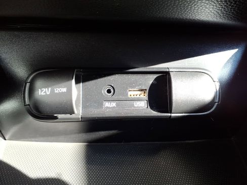 Used 2016 Kia Soul Base image 14