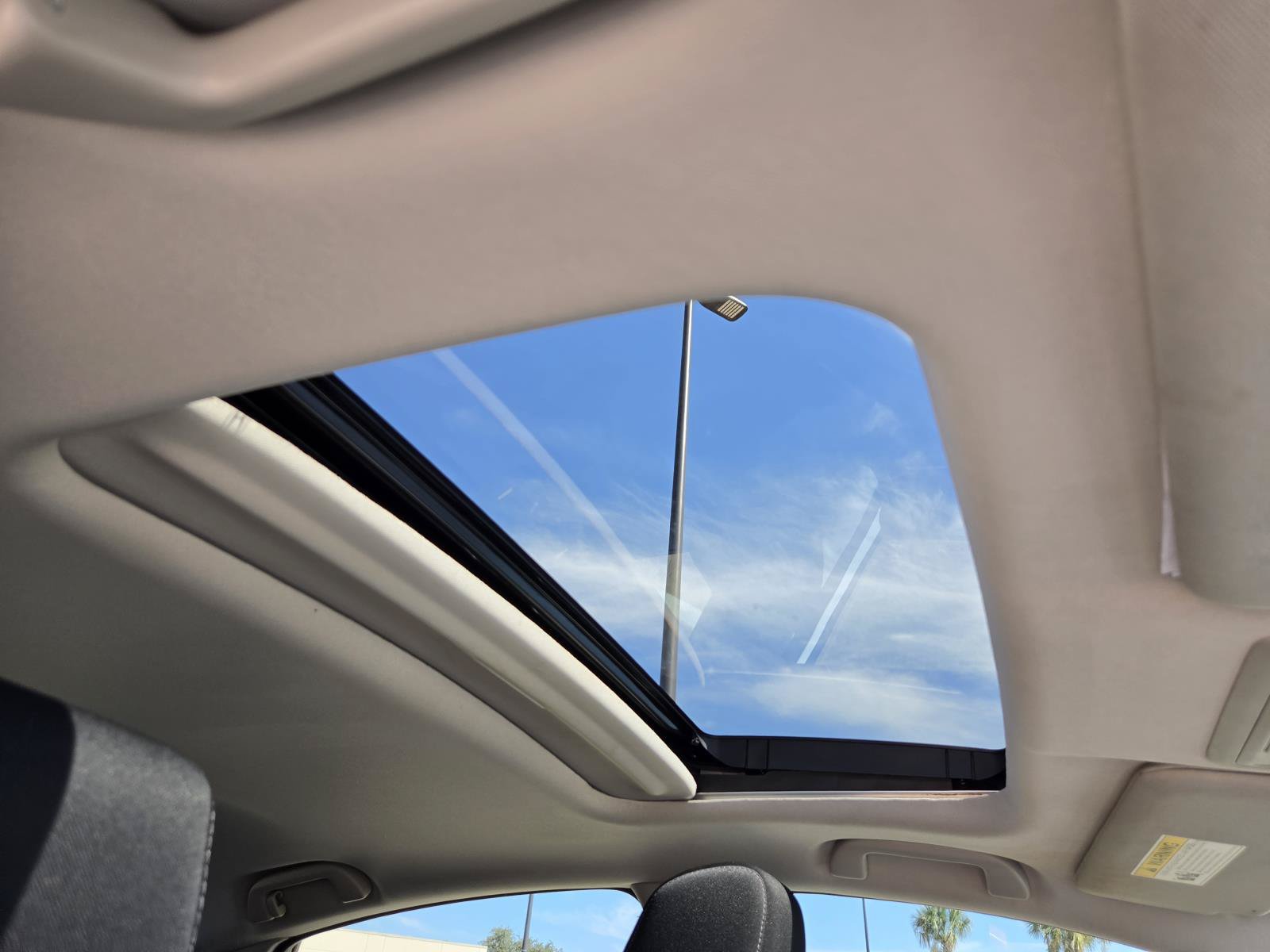 Used 2017 Honda Civic EX image 9
