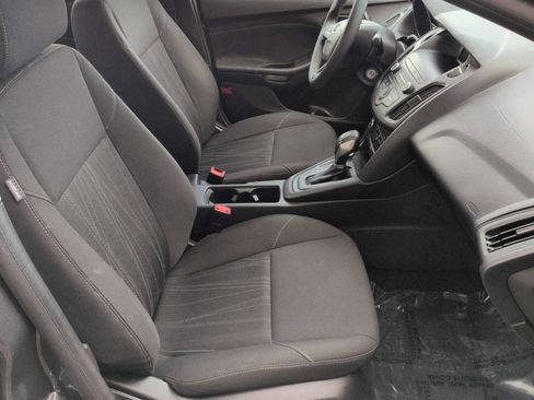 Used 2018 Ford Focus S image 21